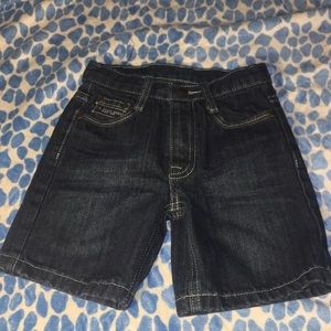 💥U.S. POLO ASSN shorts size 3t in perfect conditi